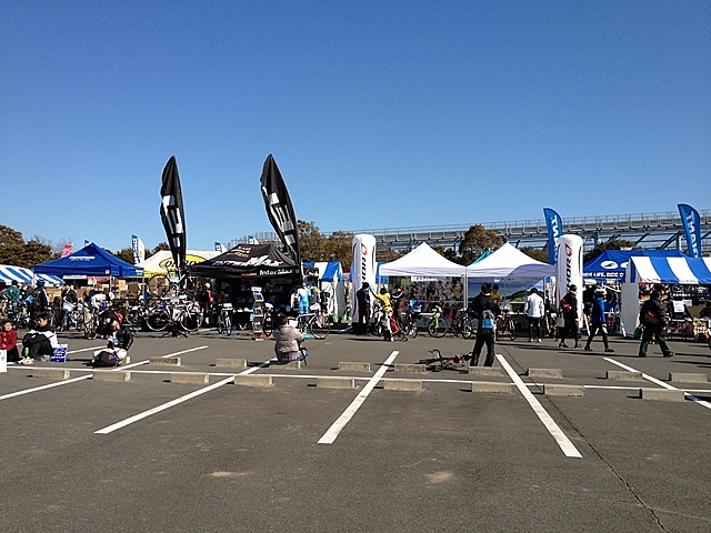 メーカーブース