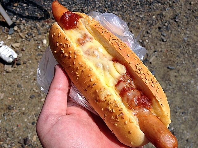 沖縄ポークロールパン