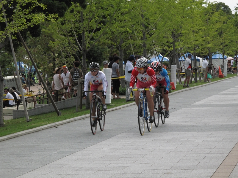 ガールズケイリン