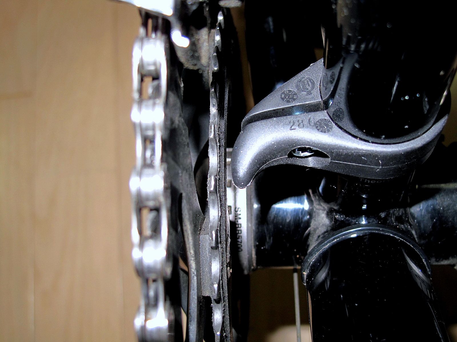 チェーンフォールプロテクター